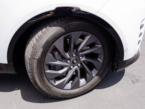 Used 2022 Land Rover Discovery S R-Dynamic AWD/4WD image 34