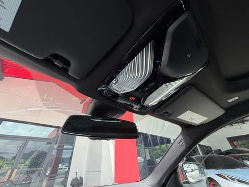 Used 2023 BMW i4 eDrive35 w/ Premium Package RWD image 26