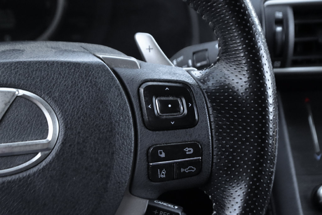 Used 2019 Lexus IS 300 F Sport w/ F Sport Package RWD image 23