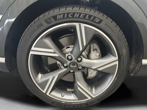 Certified 2025 Genesis GV80 3.5T Prestige AWD/4WD image 9