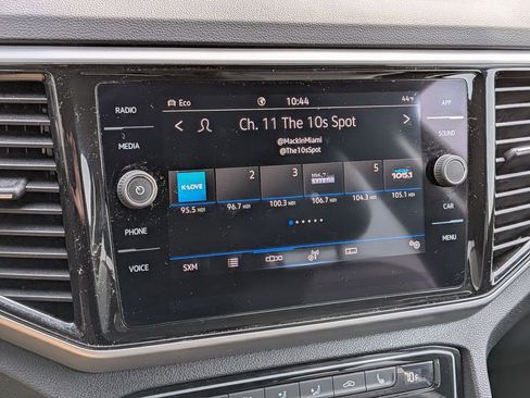 Used 2023 Volkswagen Atlas SE image 20