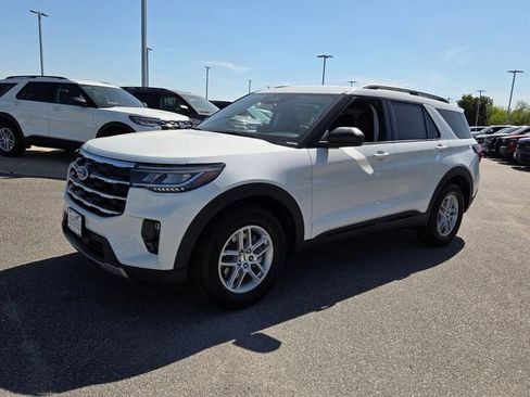 New 2026 Ford Explorer Active image 38