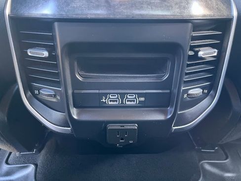 Used 2019 RAM 1500 Big Horn image 43