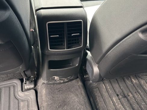 Used 2025 Kia Sportage EX w/ EX Premium Package image 17