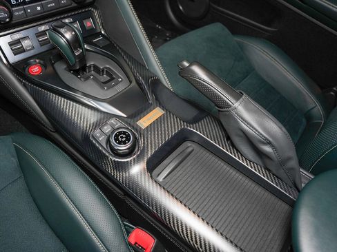 Used 2021 Nissan GT-R Premium AWD/4WD image 32