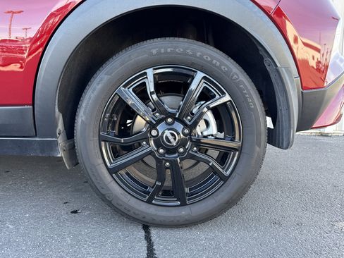 Used 2023 Nissan Kicks SR w/ SR Premium Package image 3