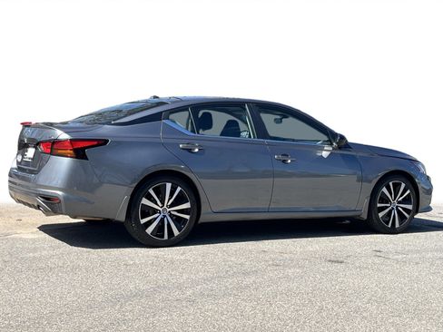 Used 2021 Nissan Altima 2.5 SR image 26