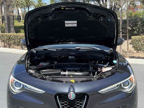 Used 2021 Alfa Romeo Stelvio Sprint w/ Nero Edizione RWD image 19