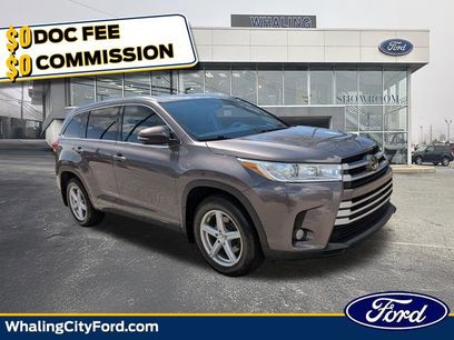 Used 2017 Toyota Highlander AWD V6