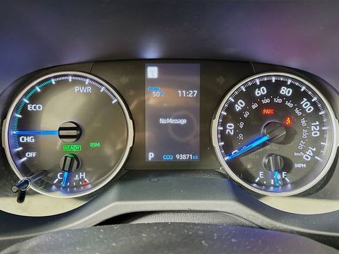 Used 2022 Toyota RAV4 XLE w/ Convenience Package image 32