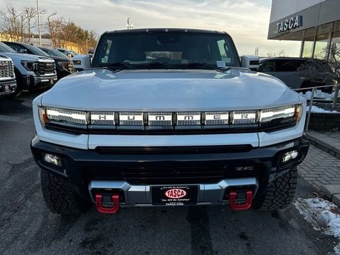 New 2024 GMC Hummer EV 2X w/ Extreme Off-Road Package image 2