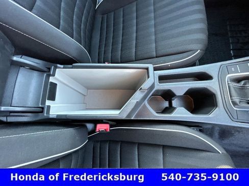 Used 2024 Volkswagen Jetta Sport image 21