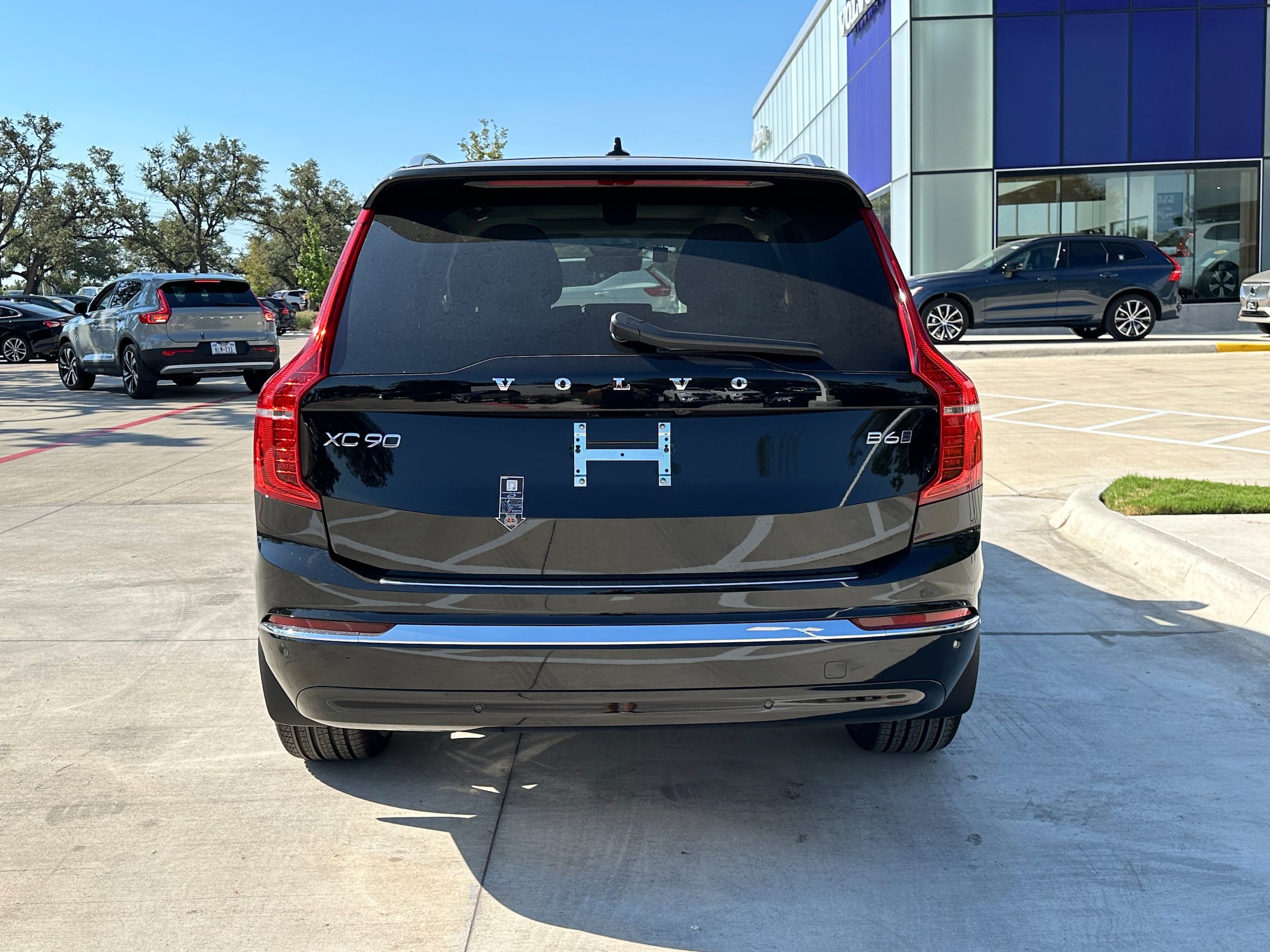 Used 2025 Volvo XC90 B6 Plus w/ Protection Package Premier AWD/4WD image 5