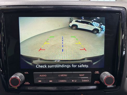 Used 2023 Nissan Frontier PRO-4X w/ Technology Package image 18