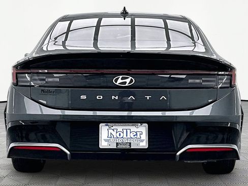 Used 2026 Hyundai Sonata SEL FWD image 4