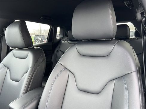 New 2026 Jeep Compass Limited image 9