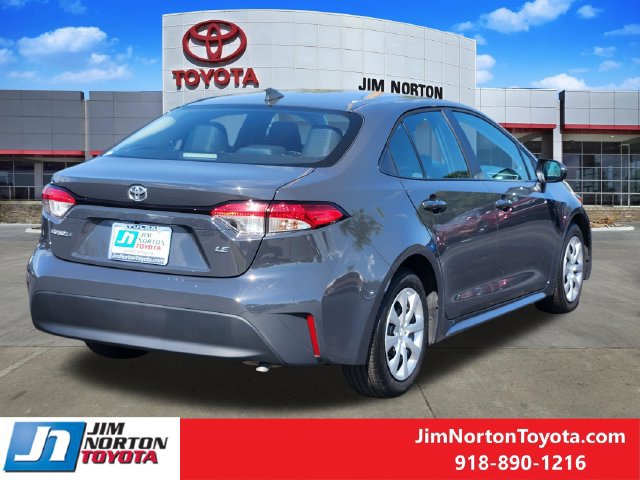Used 2026 Toyota Corolla LE FWD image 5