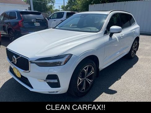 Used 2022 Volvo XC60 B5 Momentum w/ Climate Package AWD/4WD image 3