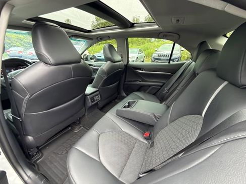 Used 2018 Toyota Camry XSE FWD image 36