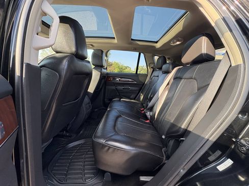 Used 2014 Lincoln MKX AWD w/ Equipment Group 102A image 17