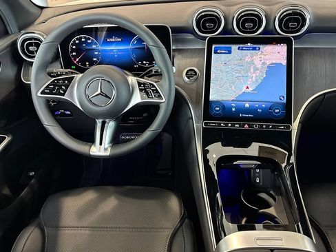 New 2026 Mercedes-Benz GLC 350e 4MATIC image 11