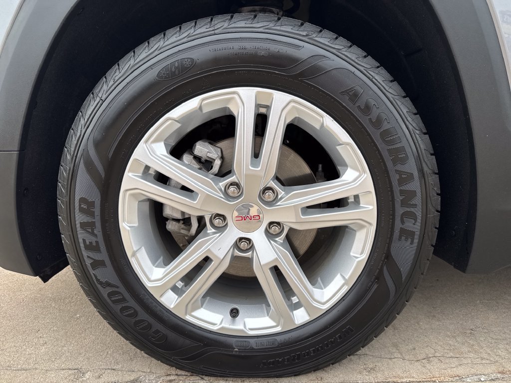Used 2018 GMC Terrain SLE w/ Driver Convenience Package AWD/4WD image 10