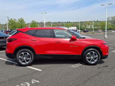 Used 2024 Chevrolet Blazer LT AWD/4WD image 7