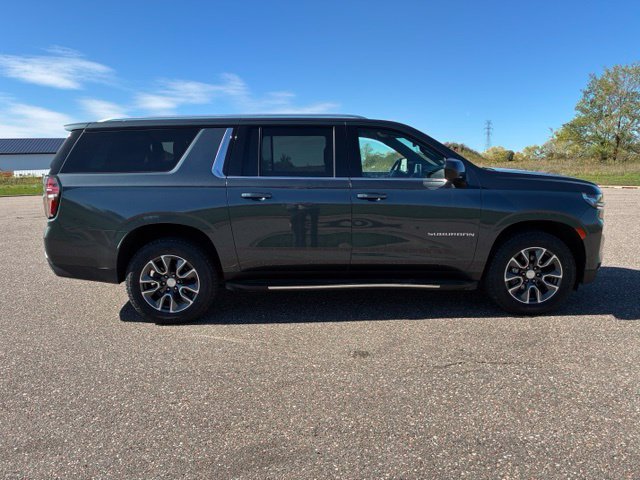 Used 2021 Chevrolet Suburban LT AWD/4WD image 1
