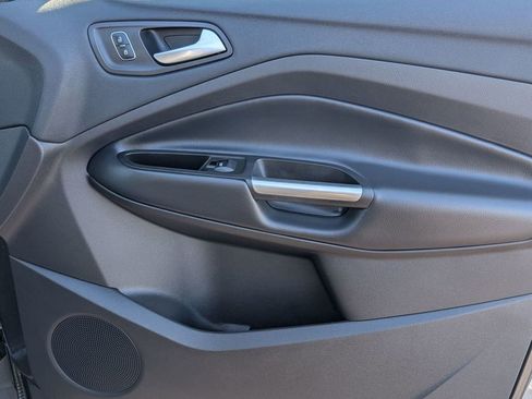 Used 2017 Ford Escape SE image 46