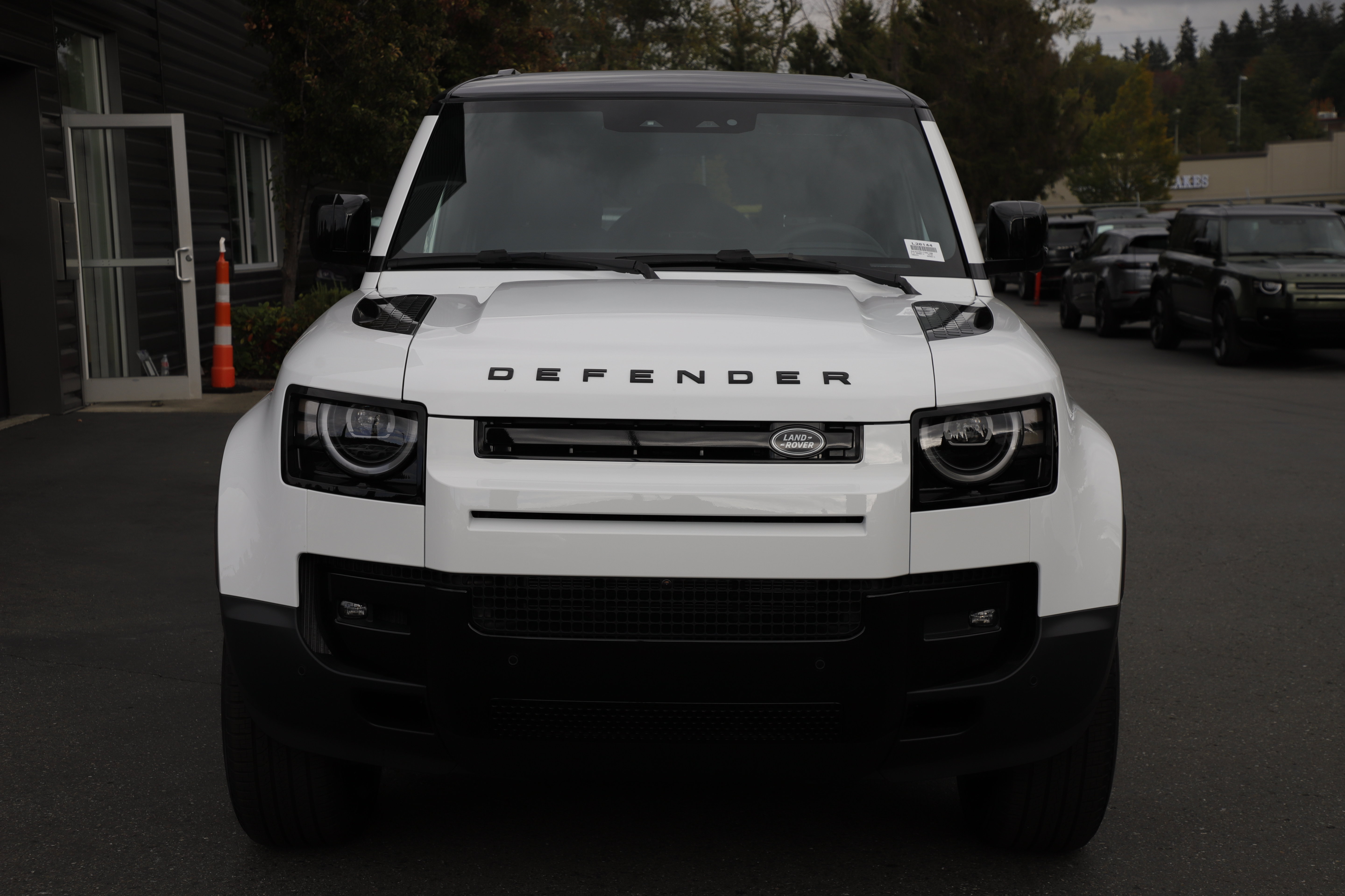 New 2026 Land Rover Defender 110 S AWD/4WD image 4