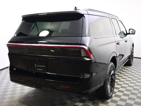 New 2026 Lincoln Navigator L Reserve w/ Jet Appearance Package AWD/4WD image 6