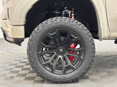 New 2026 GMC Sierra 1500 AT4 w/ AT4 Premium Package AWD/4WD image 16