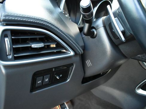 Used 2018 Jaguar F-PACE S image 43