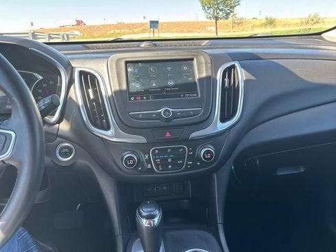 Used 2019 Chevrolet Equinox LT FWD image 19