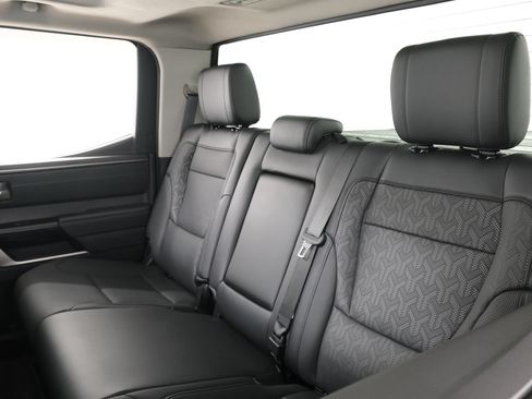 Used 2024 Toyota Tundra Limited AWD/4WD image 35