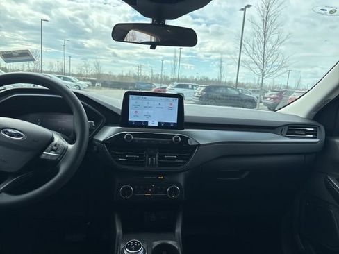 Used 2025 Ford Escape Active image 18