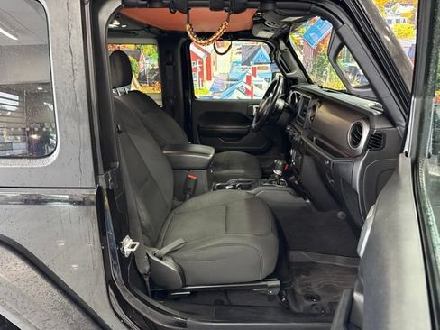 Used 2020 Jeep Wrangler Sport AWD/4WD image 44
