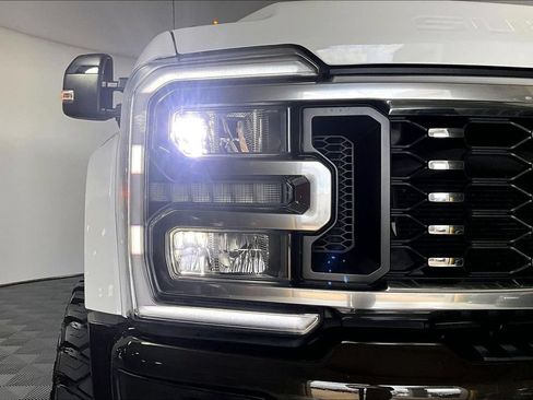 Used 2025 Ford F450 King Ranch w/ FX4 Off-Road Package AWD/4WD image 28