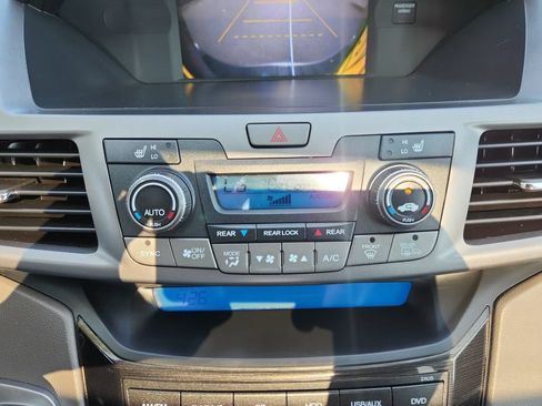 Used 2013 Honda Odyssey Touring image 17