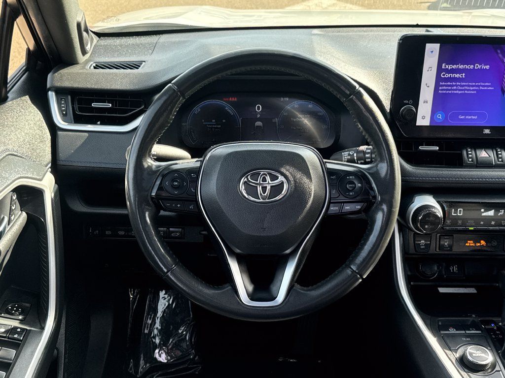 Used 2023 Toyota RAV4 XSE AWD/4WD image 14