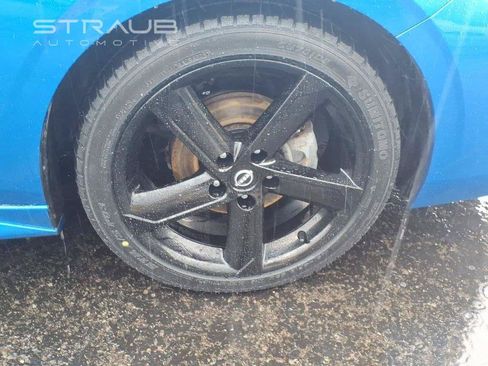 Used 2025 Nissan Sentra SR w/ SR Premium Package FWD image 10