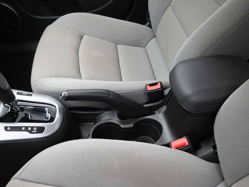 Used 2016 Chevrolet Cruze LT w/ Sun And Sound Package image 13