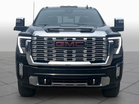 Used 2025 GMC Sierra 2500 Denali w/ Denali Reserve Package AWD/4WD image 4