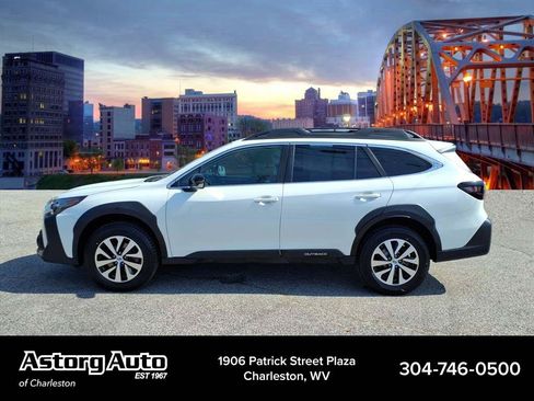 Used 2024 Subaru Outback Premium AWD/4WD image 6