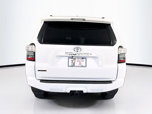 Used 2020 Toyota 4Runner SR5 image 8