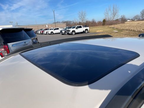 New 2026 Chevrolet Trax ACTIV w/ Sunroof Package image 5