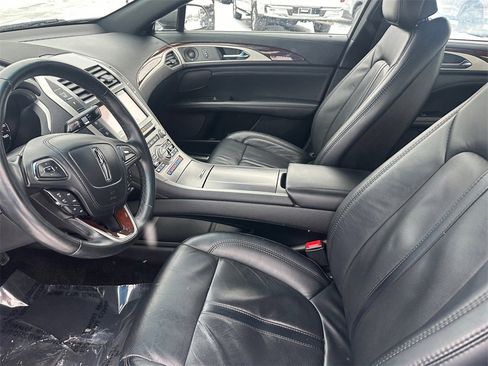 Used 2018 Lincoln MKZ Reserve image 17