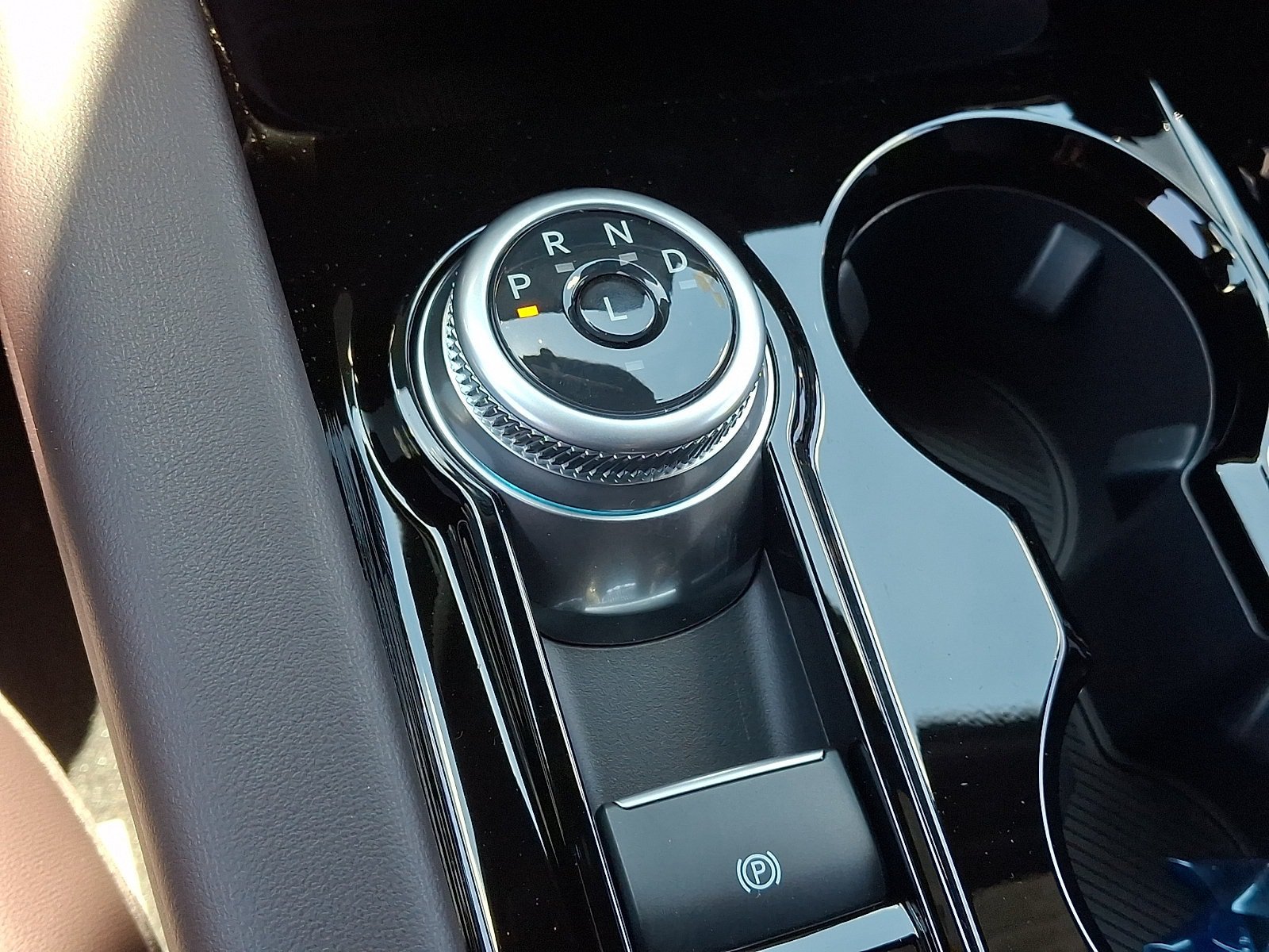 New 2026 Ford Explorer Platinum AWD/4WD image 13