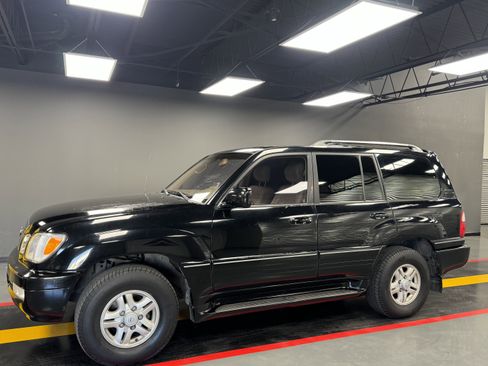 Used 2000 Lexus LX 470 4dr SUV image 2