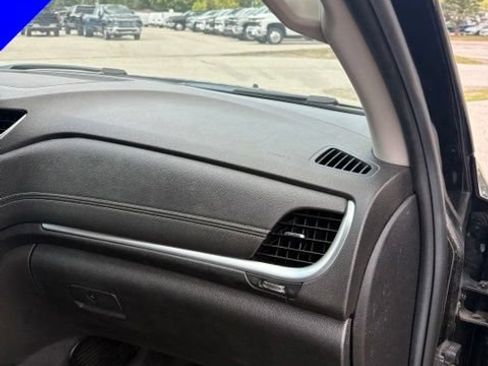 Used 2017 Chevrolet Traverse LT AWD/4WD image 32